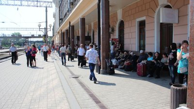 Потяги через Тернопіль курсують із запізненням