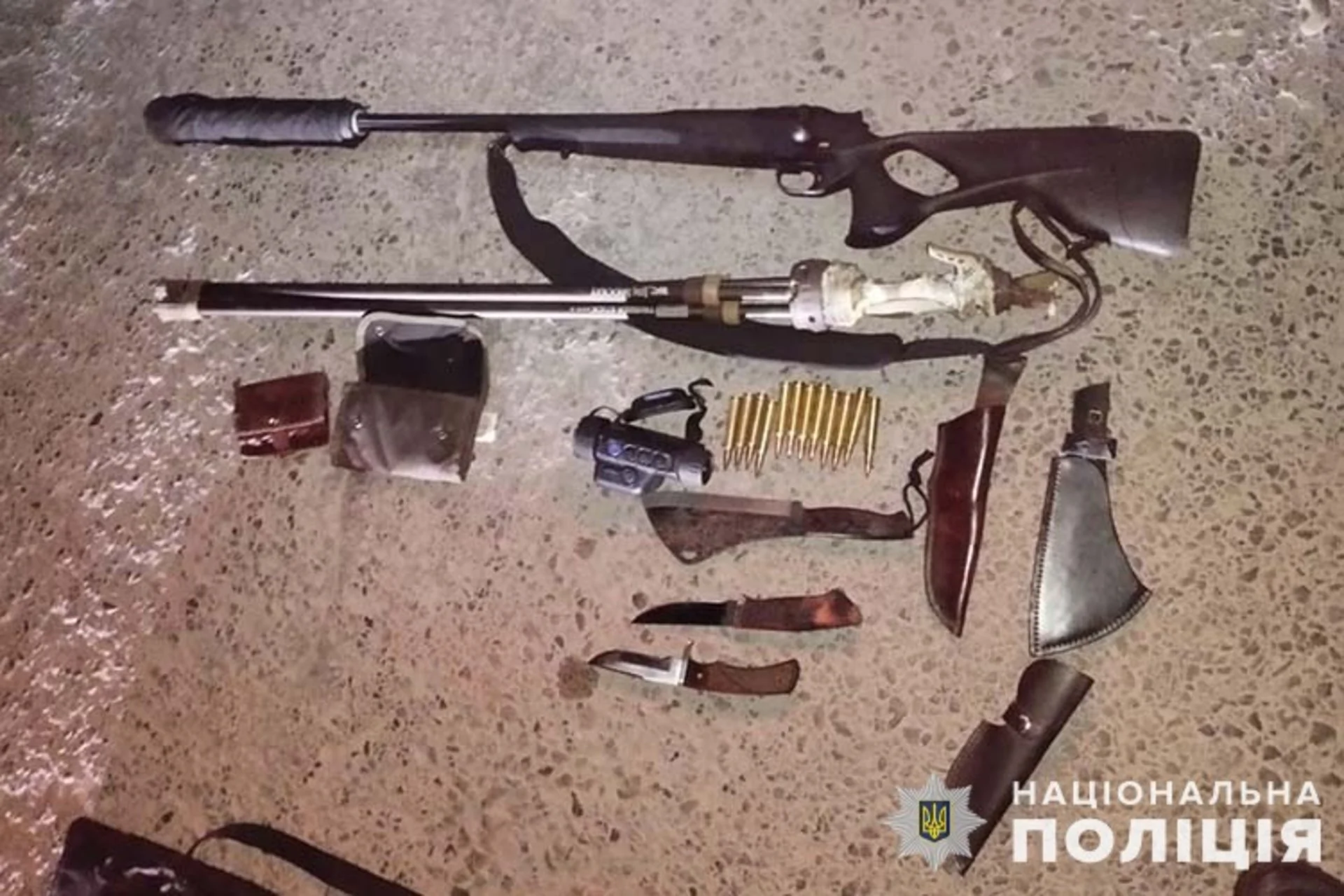 На Тернопільщині затримали браконьєрів з тушами кабанів: один з мисливців раніше застрелив чоловіка
