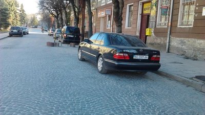 "Мажором", що паркується на Театральному майдані, виявився підлеглий Надала