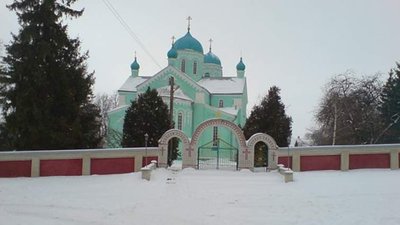 Громада ПЦУ віддала 100 тисяч гривень, зібраних на ремонт церкви, на дрони для захисників