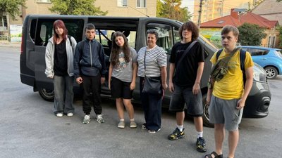 Діти з родин тернопільських захисників вирушили на відпочинок до Польщі
