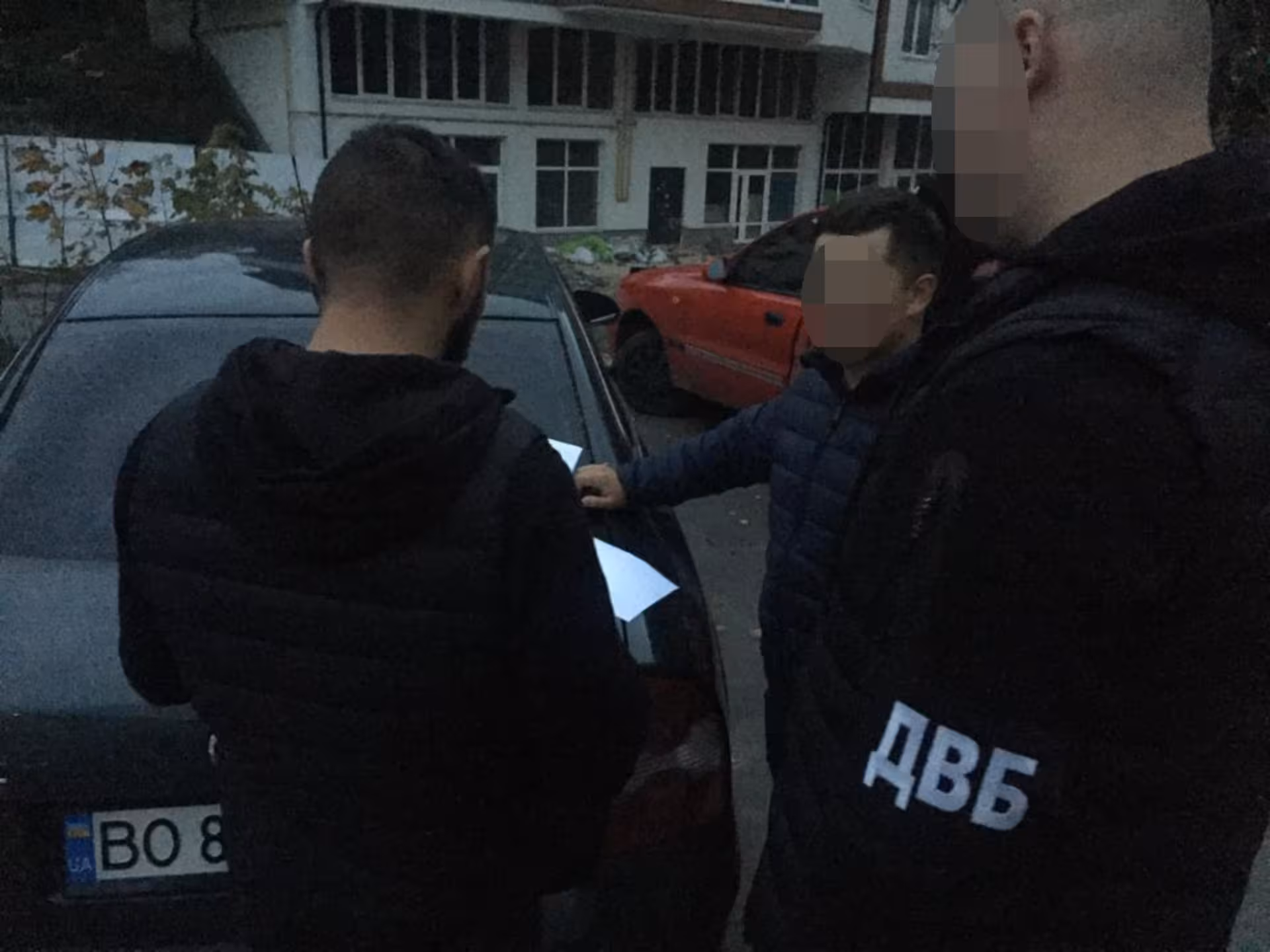Тернополянин обіцяв за тисячу доларів зробити знайомого "непридатним" до військової служби