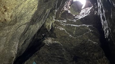 Легендарну печеру на Тернопільщині підготували до туристичного сезону