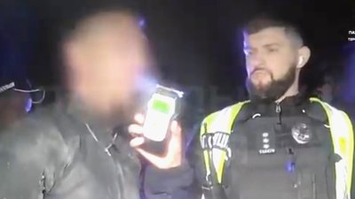 "Не хотів сильно витворяти…", - у Тернополі п'яний "шумахер" влаштував перегони з патрульними. ВІДЕО