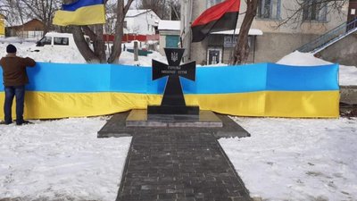 Завтра у Залізцях відкриють пам'ятник Героям Небесної Сотні