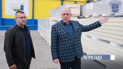 У господарстві "ГАДЗ" на Бучаччині зводять холодильний комплекс для зберігання фруктів та овочів. ВІДЕО