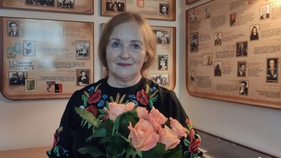"Ми - країна, яка тримає світ. А Україну тримає українське слово".