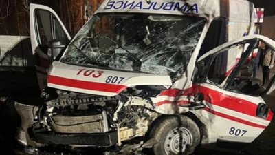 На Тернопільщині у ДТП потрапив автомобіль "швидкої"
