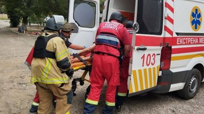 "В Тернополі немає війни": водії не пропускали карети "швидкої" з пораненими захисниками