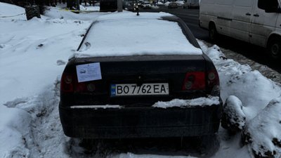 У Тернополі розшукують власника покинутого авто на Східному масиві