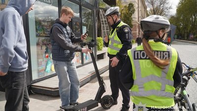 Поліція Тернопільщини посилює контроль за електросамокатами: вже 6 аварій від початку року
