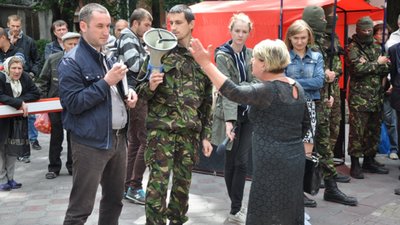 Міліція Тернопільщини переведена на посилений режим через стрілянину в Мукачево