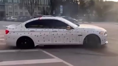 "Обурює цинічність": у центрі Тернополя водій BMW влаштував небезпечні розваги. ВІДЕО