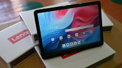 Лановецькі школи отримали смартборди і планшети