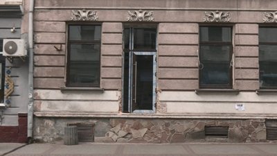 У старовинному будинку в Тернополі з вікна зробили двері