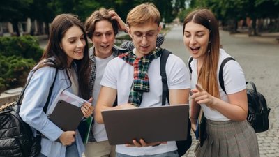 Скільки випускників Тернопільщини здали тест на 200 балів: результати НМТ
