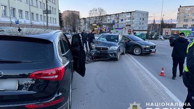 Масштабну аварію біля "МакДональдза" скоїв п'яний працівник СБУ: постраждала вагітна жінка