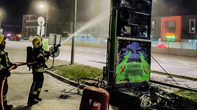 Пожежа на АЗС у Тернополі: вогонь знищив табло з цінами