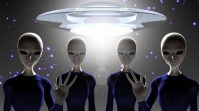 "Будуть їсти сарану": популярний священник-блогер розповів, чи слід боятися прибульців. ВІДЕО