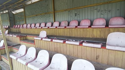 ФК «Нива» у заручниках своїх власних інвесторів: обіцяли 100 мільйонів вкласти в стадіон - вклали 5 і шукають винних (документи)