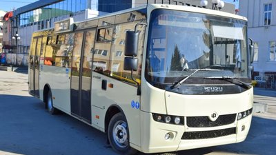 У Тернополі збільшили кількість рейсів до міських кладовищ