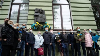 "Усе її життя було боротьбою за самостійну Україну", – Віктор Овчарук на вшануванні 100-річчя з дня народження Ярослави Стецько