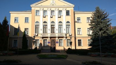 Тепло, тролейбуси і громадський бюджет: депутатів міськради скликають на сесію