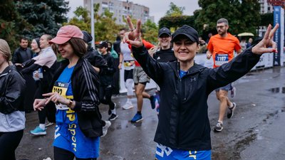 У Тернополі влаштували "Файно забіг", аби допомогти захисникам. ФОТО