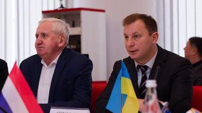 Зеленський звільнив Барну і призначив на його місце людину Тимошенко