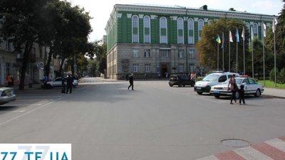 Через приїзд міністра в Тернополі молодята спізнилися в ЗАГС