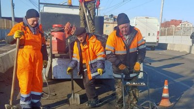 В Тернополі тривають роботи з ліквідації аварійної ямковості на дорогах