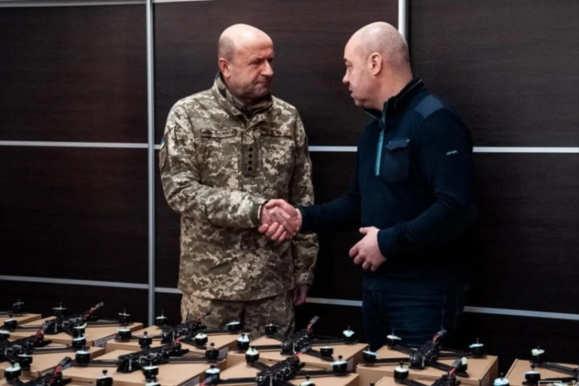 Тернопіль для ЗСУ: 30 бойових дронів на передову 105-й бригаді