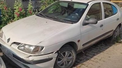 З центру Тернополя заберуть автомобіль, у якому жив безхатько