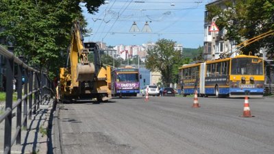 Від завтра у центрі Тернополя буде ускладнений рух транспорту