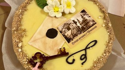 У Тернополя з'явився ще один символ - солодкий і смачний. ФОТО