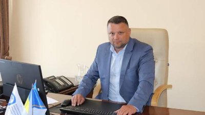 Заплатив мільйон гривень: заступника начальника податкової, який попався на хабарі, випустили під заставу