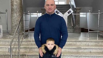 Хлопчик з Тернопільщини віддав на ЗСУ гроші, які збирав на іграшковий трактор