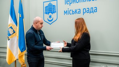 Двокімнатну квартиру від Тернополя передали родині, що втратила дім через ворожий дрон: Сергій Надал