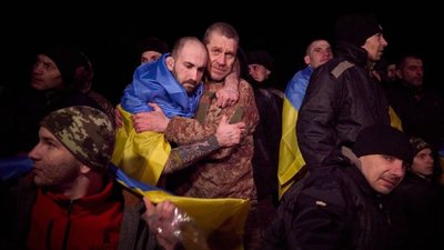 Чотирьох захисників з Тернопільщини звільнили з полону в результаті найбільшого обміну