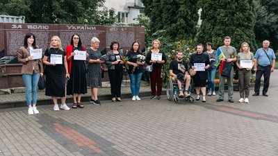 "Зупинись!": дружина загиблого героя закликає тернополян долучатися до хвилини мовчання, аби вшанувати захисників