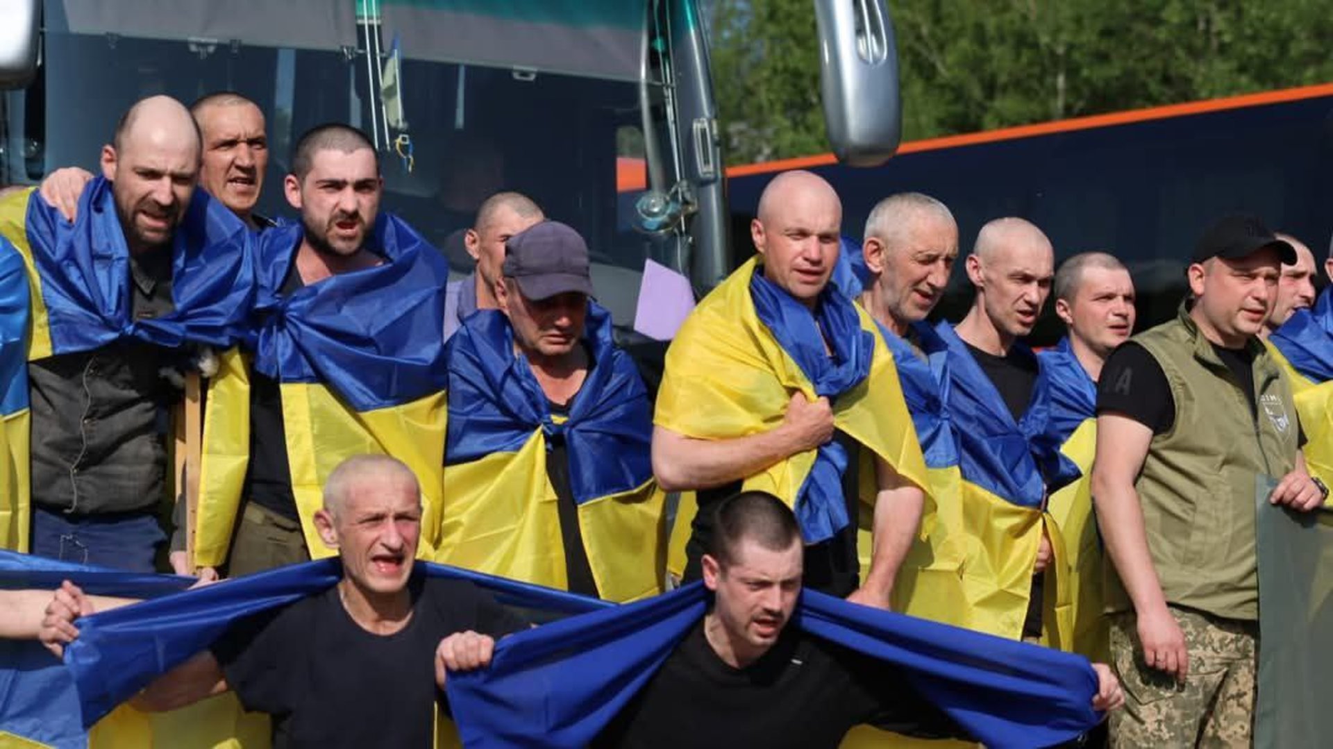 Ще семеро захисників з Тернопільщини повернулися з полону. ВІДЕО