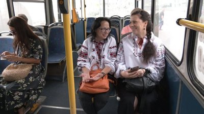 Завтра проїзд для пасажирів у вишиванках у громадському транспорті Тернополя буде безкоштовним