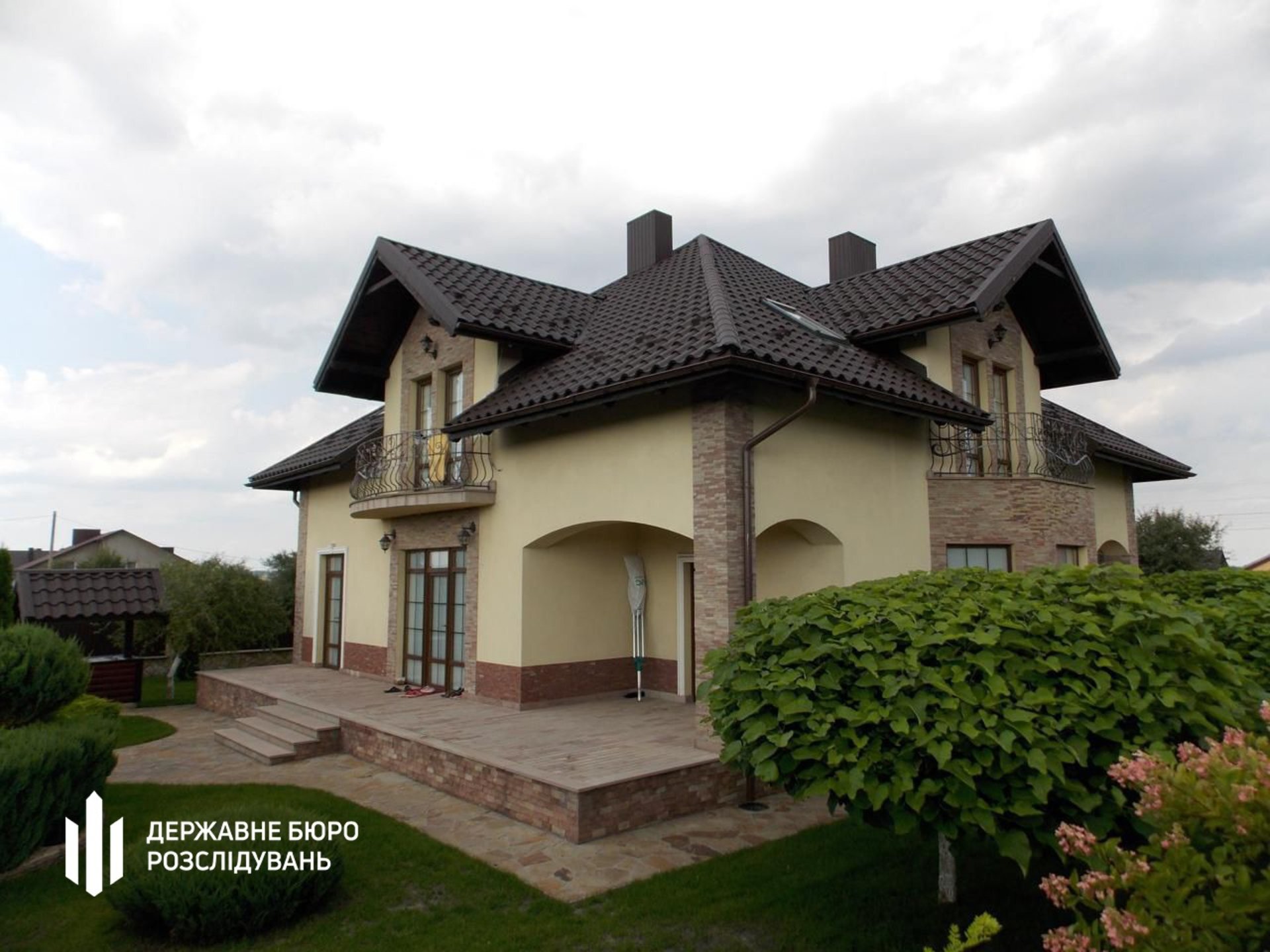 Колишній начальник податкової "приховав" понад 23 мільйони гривень, - ДБР